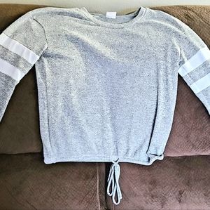 Small Grey and White No boundaries long sleeve crop top